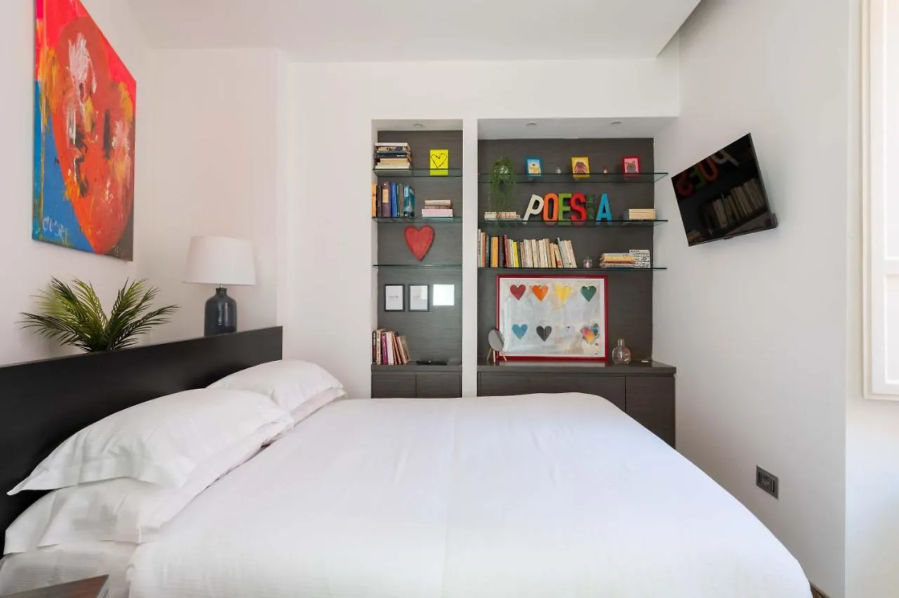 Apartment Maison Leonardo Pantheon Suite Rome Italy